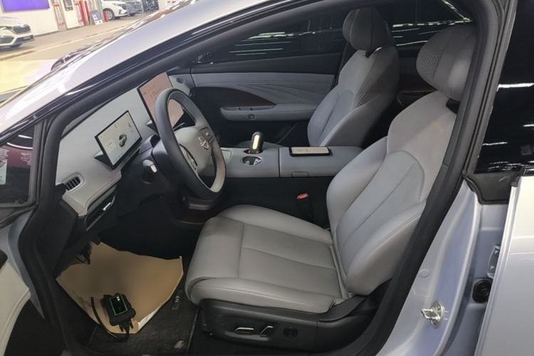 Used Nissan N7 2025 510 Max Left Front Seat