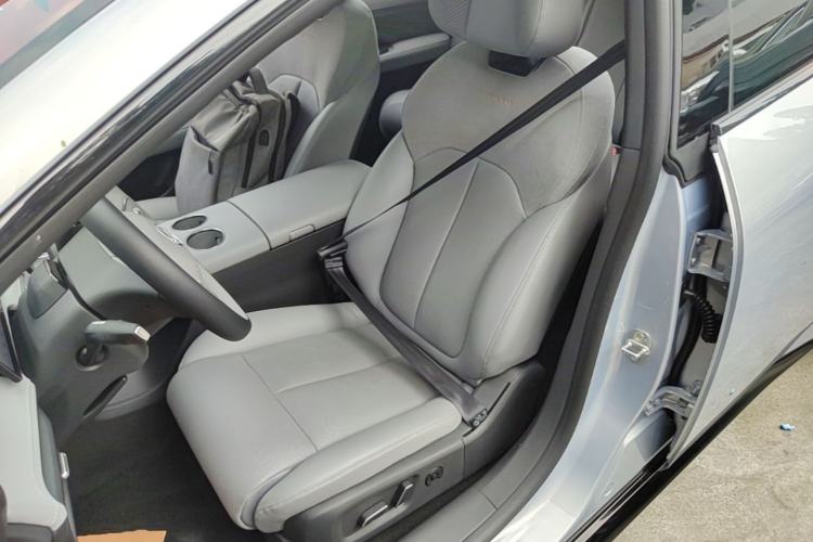 Used Nissan N7 2025 510 Max Left Front Seat