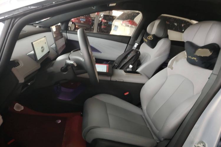 Used Nissan N7 2025 510 Pro Left Front Seat