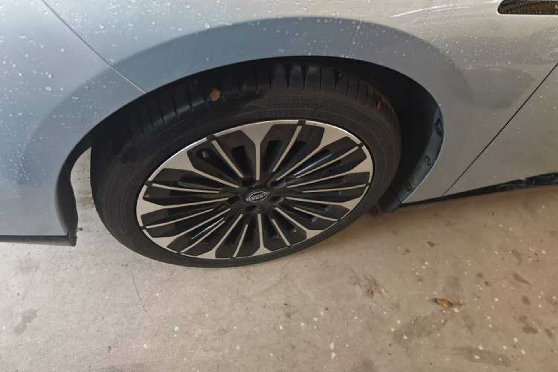 Used Nissan N7 2025 510 Pro Left Front Wheel Hub