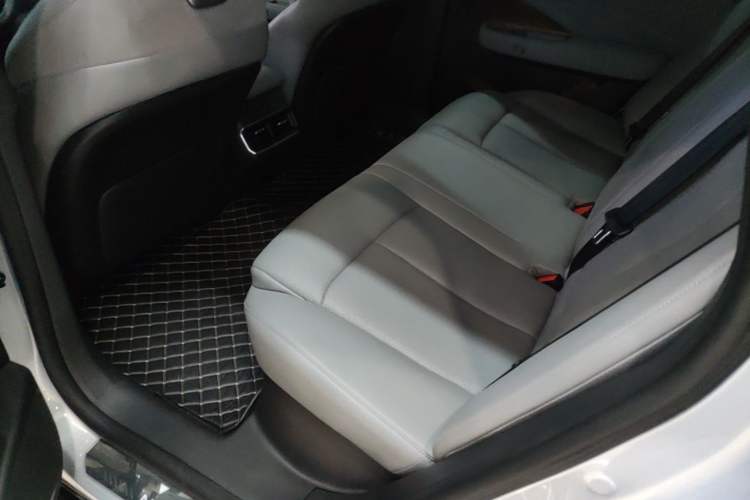 Used Nissan N7 2025 510 Max Left Rear Seat