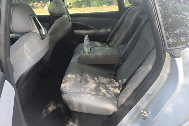 Used Nissan N7 2025 625 Pro Left Rear Seat