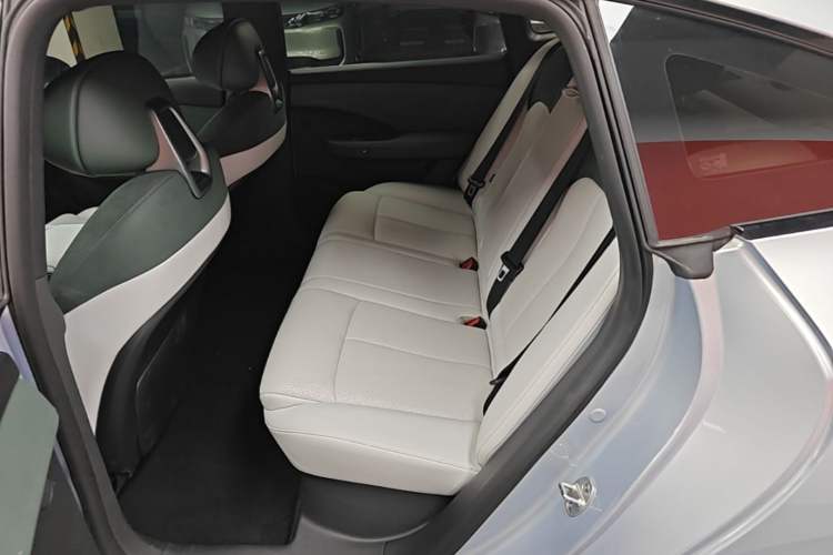 Used Nissan N7 2025 625 Max Left Rear Seat