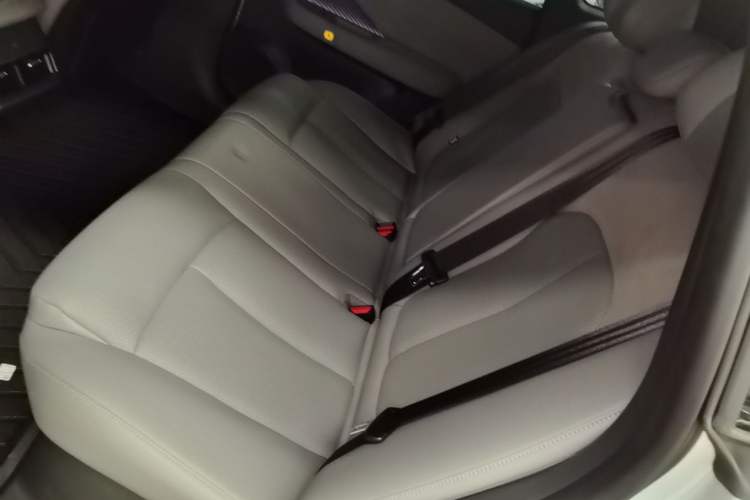 Used Nissan N7 2025 625 Pro Left Rear Seat
