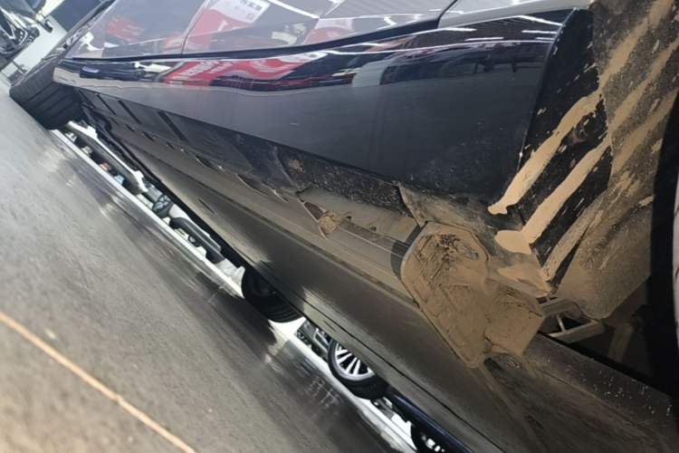 Used Nissan N7 2025 510 Max Left Side Sill