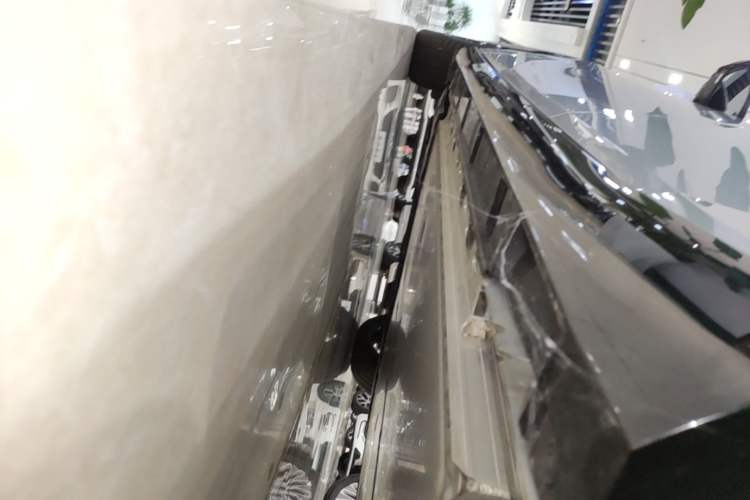Used Nissan N7 2025 510 Max Left Side Sill