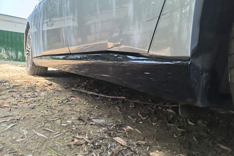 Used Nissan N7 2025 625 Pro Left Side Sill