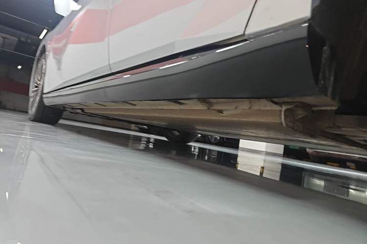 Used Nissan N7 2025 625 Max Left Side Sill
