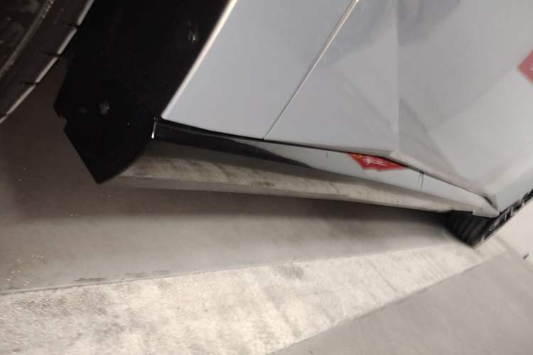 Used Nissan N7 2025 625 Max Left Side Sill