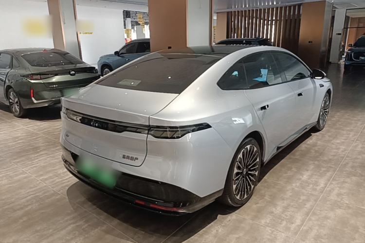Used Nissan N7 2025 625 Pro Rear Right 45 Deg