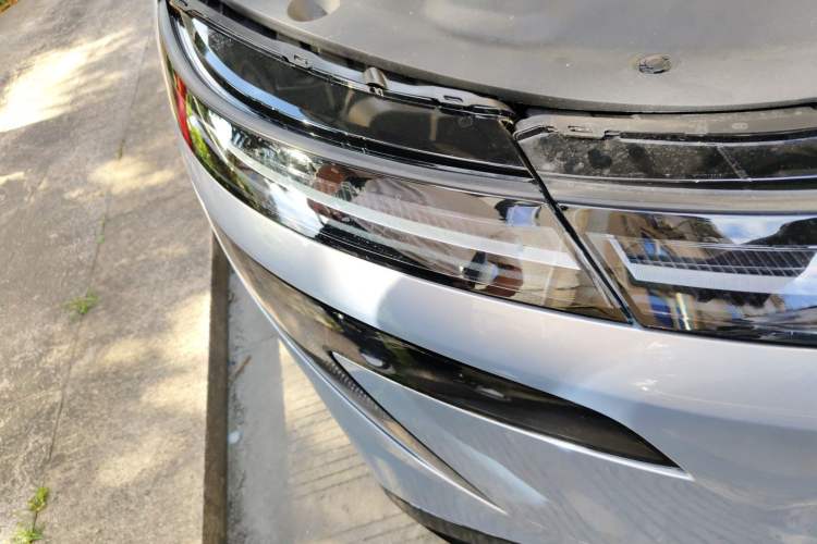 Used Nissan N7 2025 510 Max Right Front Headlight