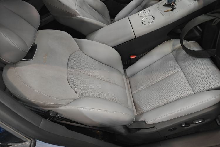 Used Nissan N7 2025 510 Pro Right Front Seat
