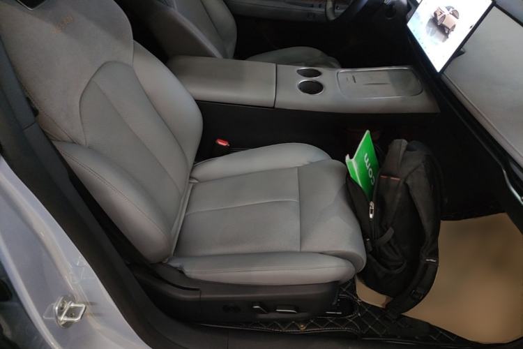 Used Nissan N7 2025 510 Max Right Front Seat