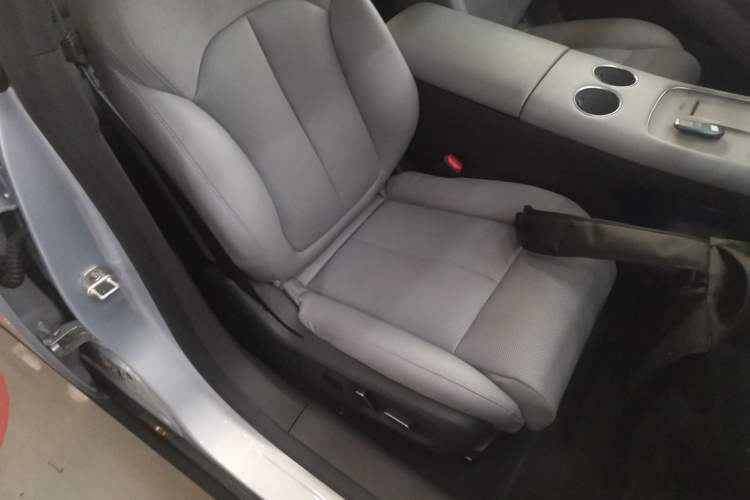 Used Nissan N7 2025 510 Max Right Front Seat
