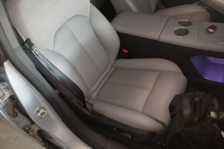 Used Nissan N7 2025 510 Pro Right Front Seat