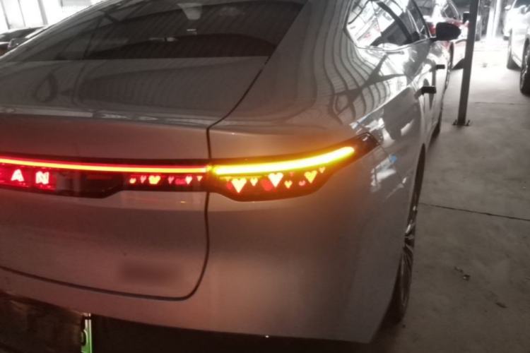 Used Nissan N7 2025 510 Pro Right Rear Taillight