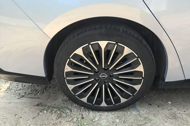 Used Nissan N7 2025 625 Pro Right Rear Wheel Hub