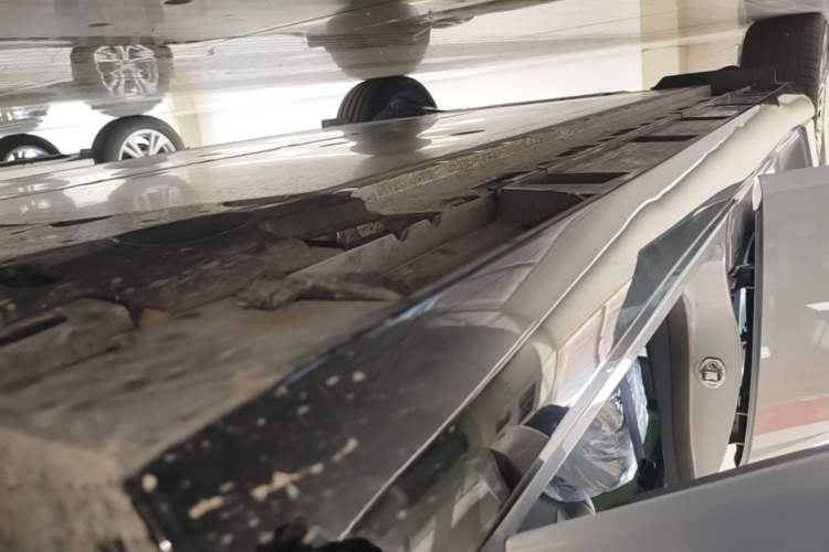 Used Nissan N7 2025 625 Pro Right Side Sill