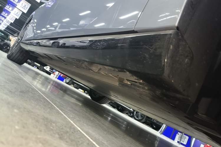 Used Nissan N7 2025 510 Max Right Side Sill