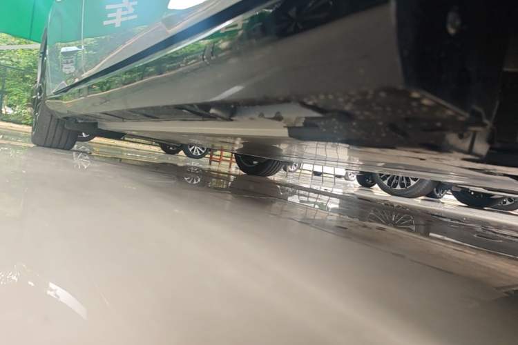 Used Nissan N7 2025 625 Max Right Side Sill