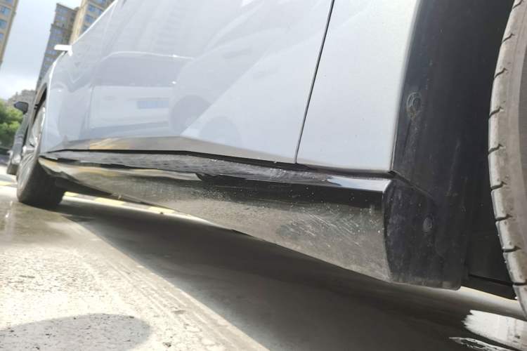 Used Nissan N7 2025 510 Max Right Side Sill