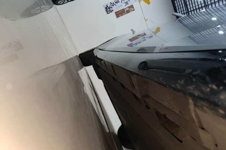 Used Nissan N7 2025 625 Max Right Side Sill