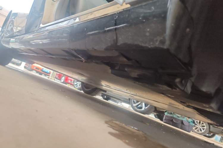 Used Nissan N7 2025 510 Pro Right Side Sill