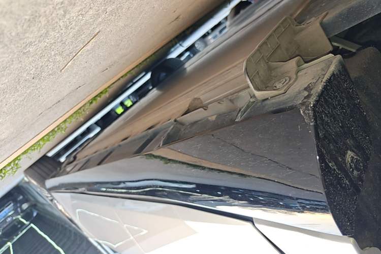 Used Nissan N7 2025 625 Max Right Side Sill