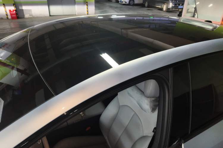 Used Nissan N7 2025 625 Max Roof