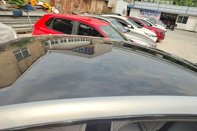 Used Nissan N7 2025 510 Max Roof