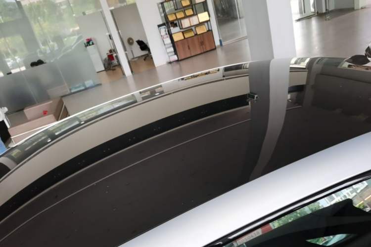 Used Nissan N7 2025 510 Air Roof
