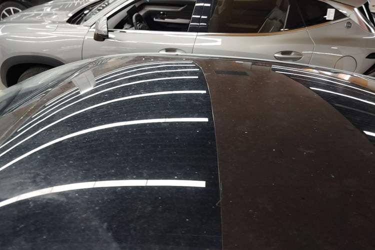 Used Nissan N7 2025 625 Max Roof