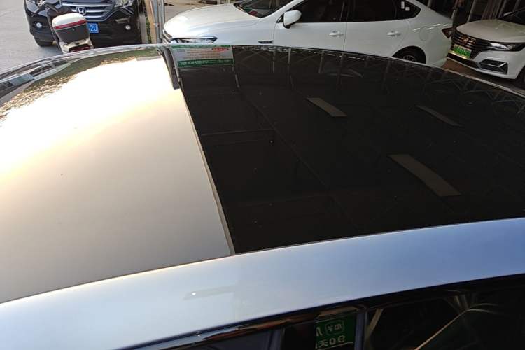Used Nissan N7 2025 625 Max Roof