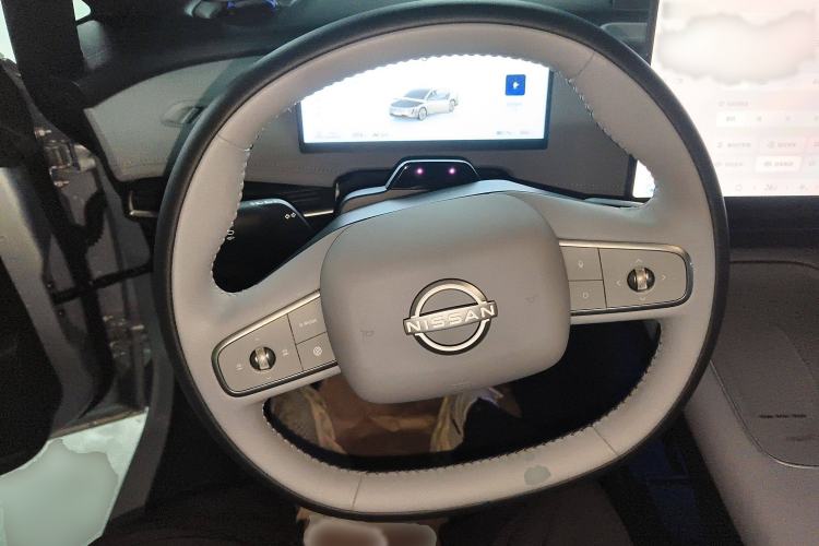 Used Nissan N7 2025 625 Max Steering Wheel