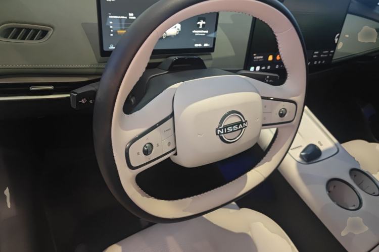 Used Nissan N7 2025 625 Max Steering Wheel