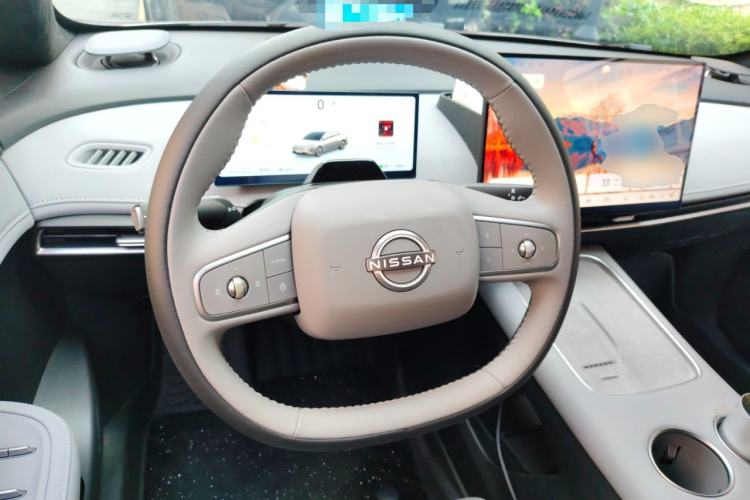 Used Nissan N7 2025 510 Max Steering Wheel