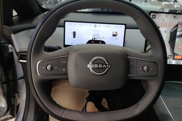 Used Nissan N7 2025 510 Max Steering Wheel