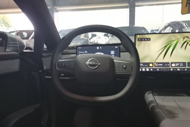 Used Nissan N7 2025 510 Max Steering Wheel