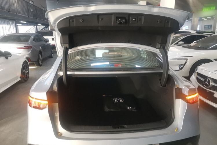 Used Nissan N7 2025 510 Max Trunk