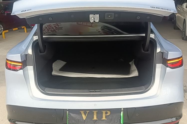 Used Nissan N7 2025 510 Max Trunk