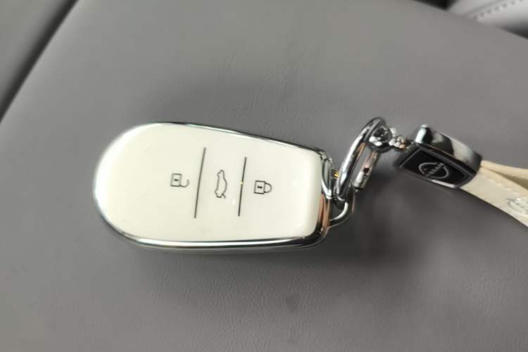 Used Nissan N7 2025 510 Max Vehicle Key