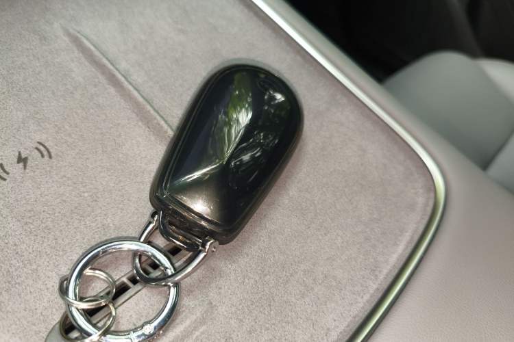 Used Nissan N7 2025 625 Max Vehicle Key