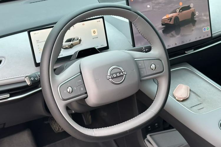 Used Nissan N7 2025 625 Max Steering Wheel