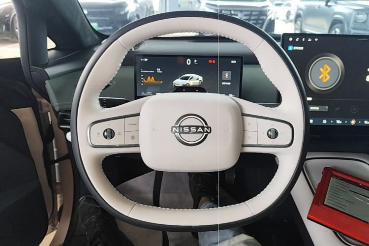 Used Nissan N7 2025 625 Max Steering Wheel