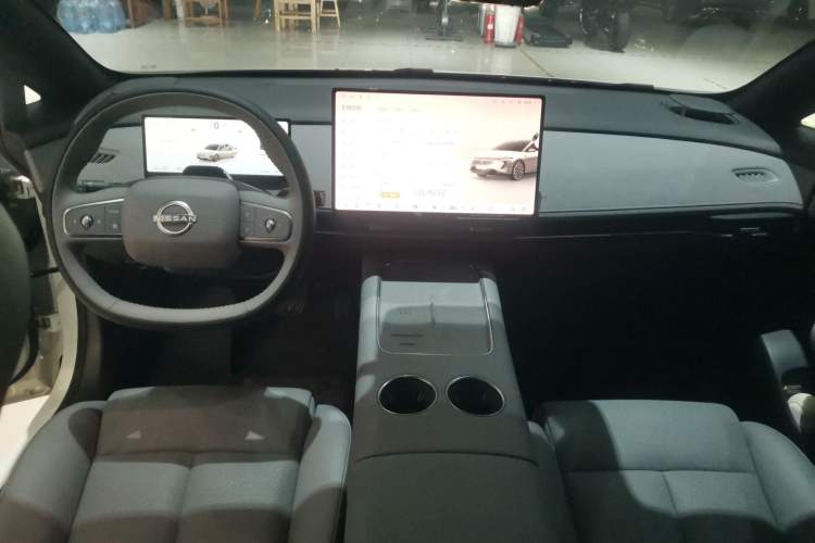 Used Nissan N7 2025 625 Max Audio And AC Panel