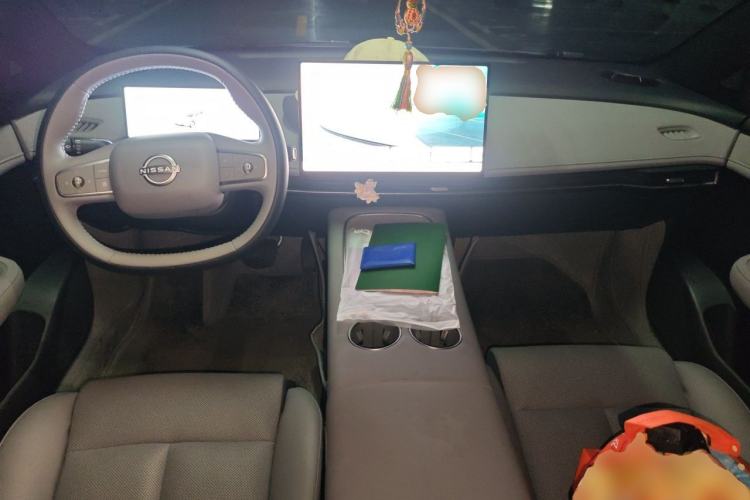 Used Nissan N7 2025 510 Pro Center Console