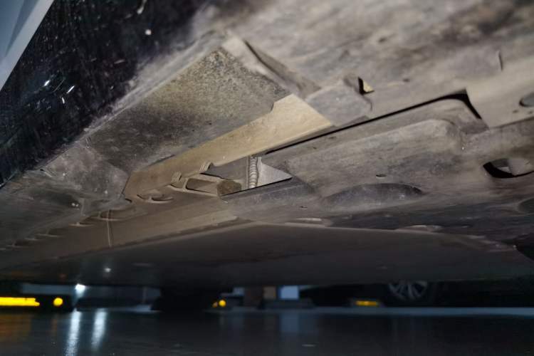 Used Nissan N7 2025 625 Max Chassis Front Right