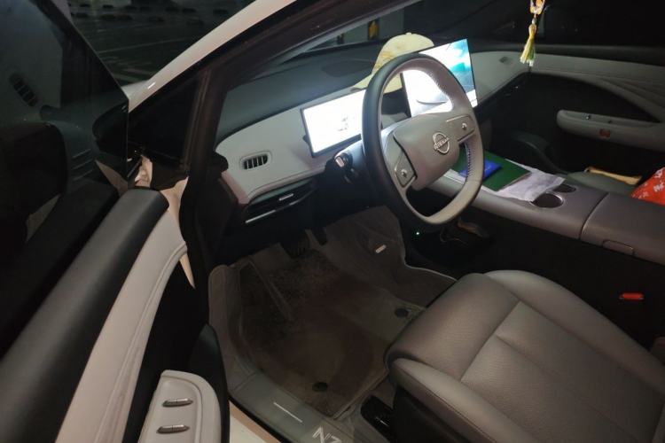 Used Nissan N7 2025 510 Pro Driver Seat