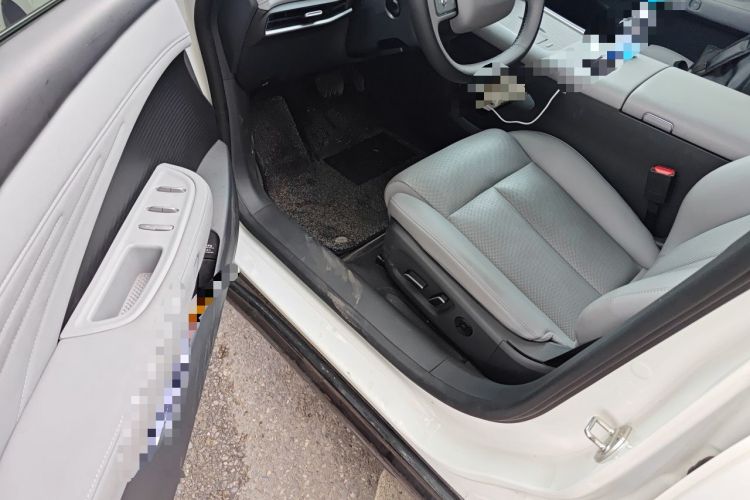 Used Nissan N7 2025 625 Pro Driver Seat