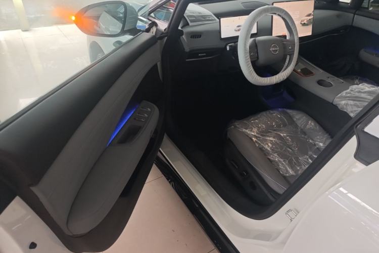 Used Nissan N7 2025 510 Pro Driver Seat
